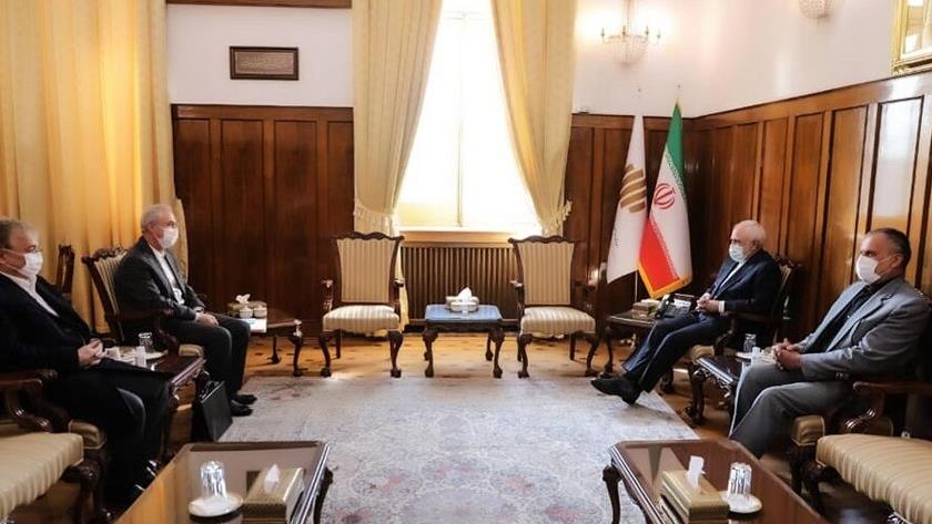 Iranpress: Tabriz plays effective role in developing economic ties with Iran
