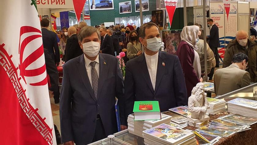 Iranpress: Iran displays latest offerings at Minsk 28th International Book Fair