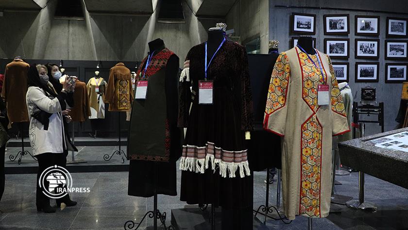 Iranpress: Fajr Fashion, Clothing Festival in photos