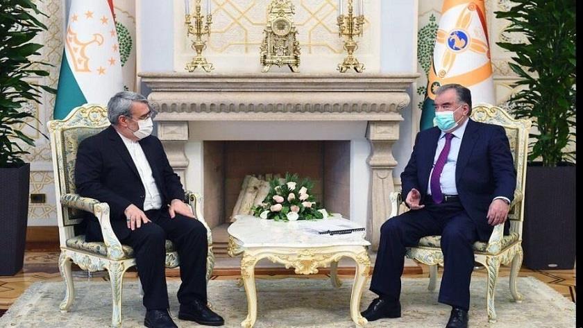 Iranpress: Iran, Tajikistan stress bilateral cooperation