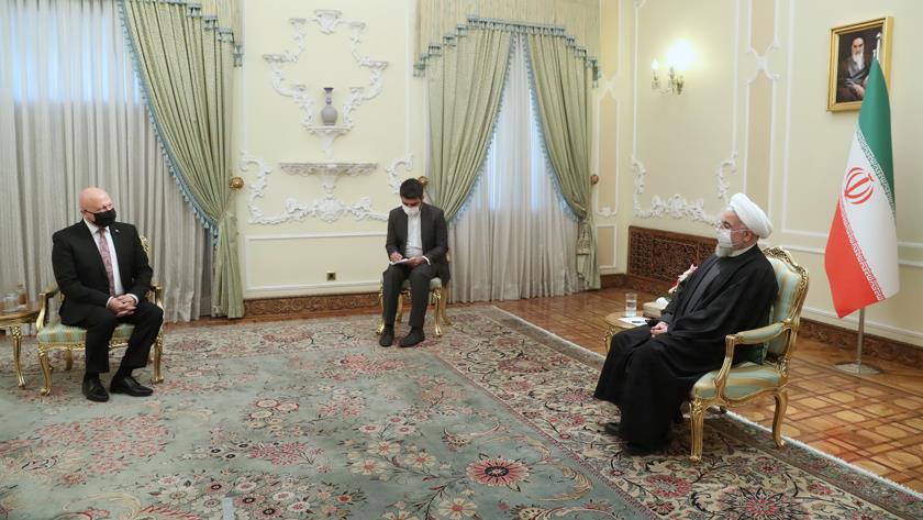 Iranpress: Rouhani: Iran welcomes the development of cooperation with Slovakia