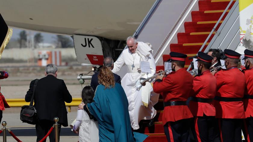 Iranpress: Pope Francis arrives in Iraq for a four-day visit