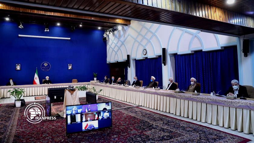 Iranpress: Iran passes through difficult time: Rouhani 