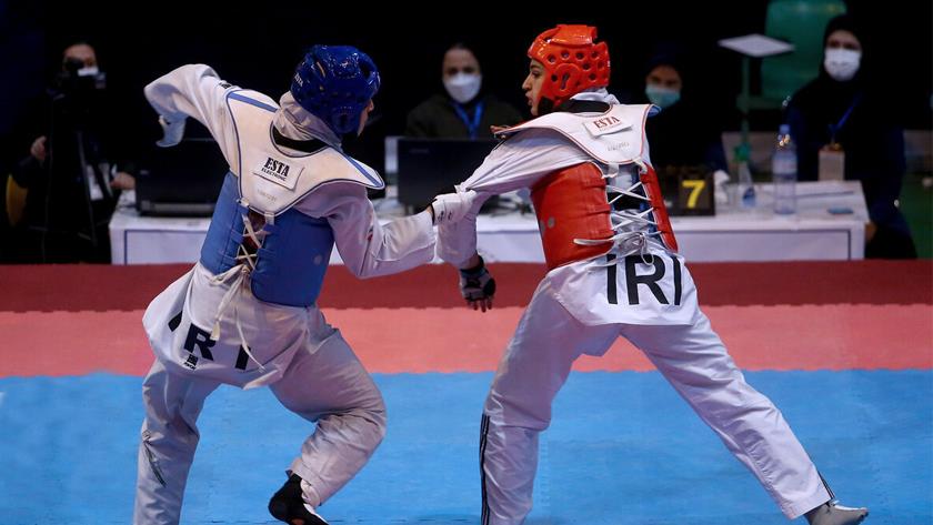 Iranpress: Iranian female Taekwondo players win another 3 medals