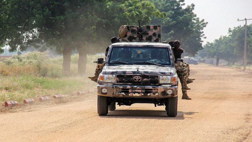 Iranpress: Nigerian ISIS attack on military convoy leaves 32 dead, wounded