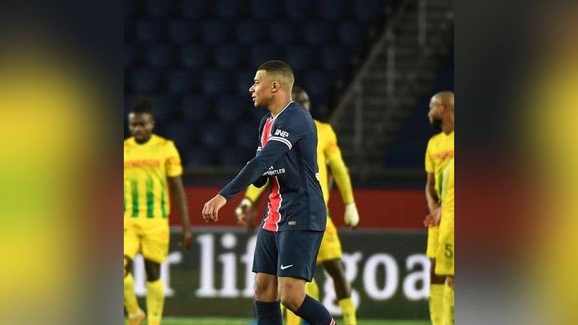 Iranpress: PSG stumble to home loss against Nantes