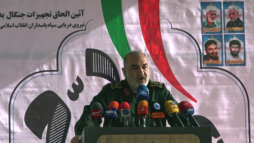 Iranpress: Great defence advances achieved amid sanctions: IRGC chief