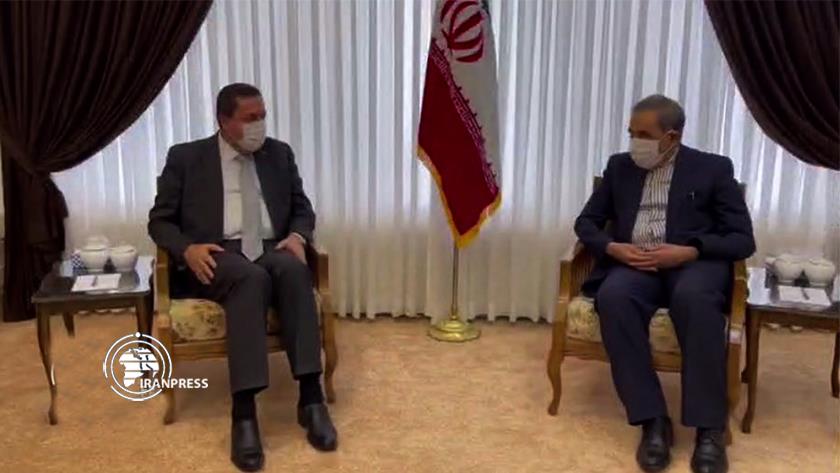 Iranpress: Iran ready to send medical team to treat Syrian president