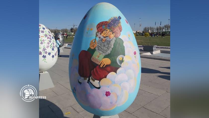 Iranpress: Painted eggs double Tehran