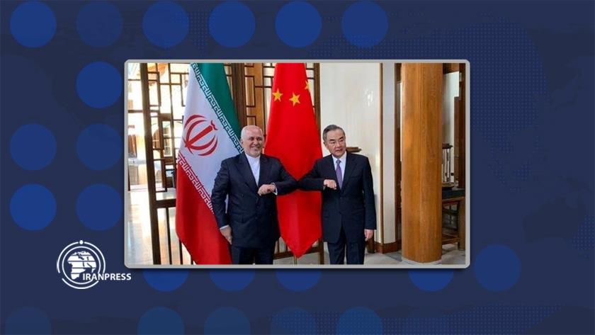 Iranpress: Chinese Foreign Minister arrives in Tehran