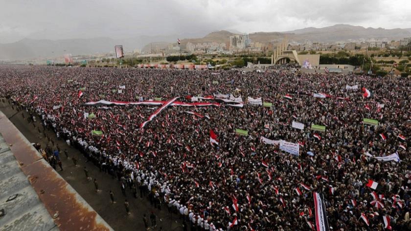 Iranpress: Yemeni people mark National Day of Resistance, Stability