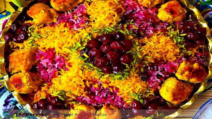 Iranpress: Iranian Food: Albaloo Polo Recipe (Sour Cherry Rice With Meatballs)