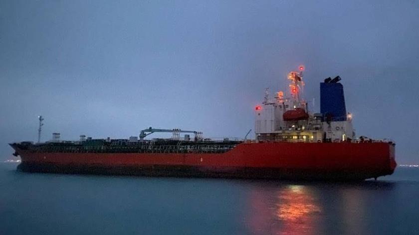 Iranpress: Iran releases seized South Korean ship, captain