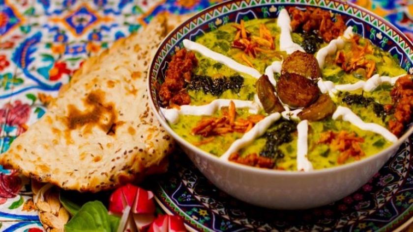 Iranpress: Iranian food: Haleem Bademjan (Eggplant and Lentil Dish)