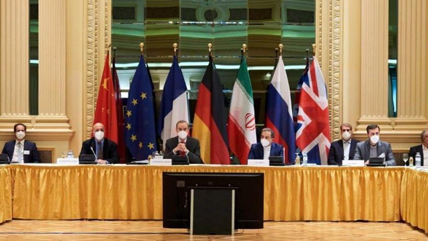 Iranpress: Iran, P4+1 group talks ongoing