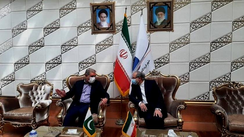 Iranpress: Pakistani Foreign Minister arrives in Tehran