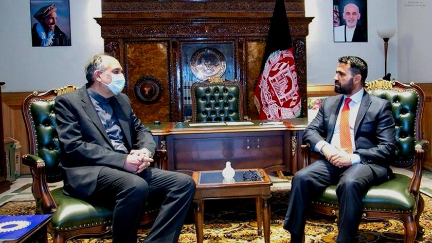 Iranpress: Iran, Afghanistan discuss recent developments