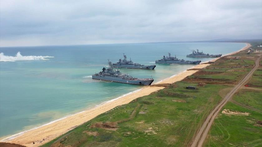 Iranpress: Russia launches major military drills in Crimea