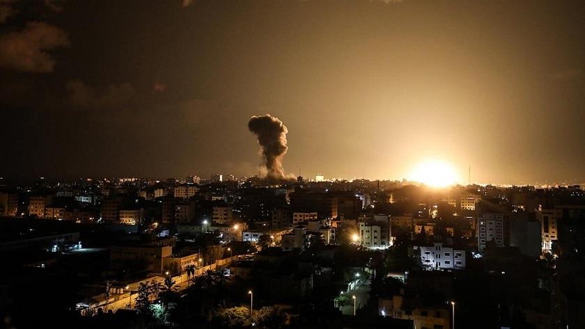 Iranpress: Israeli artillery targets Gaza Strip