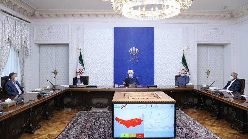 Iranpress: Rouhani : US inhumane sanctions; cruel crimes in Iran
