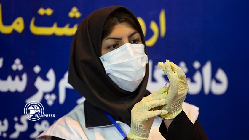 Iranpress: 3rd phase of Iran-Cuba clinical trial vaccine kicks off in Hamedan 