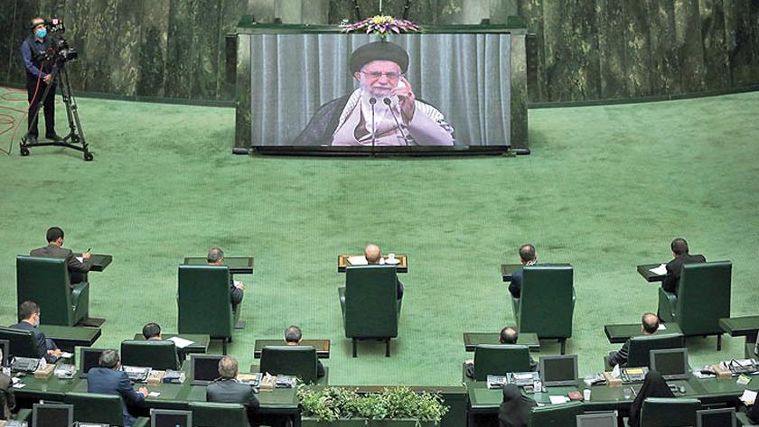 Iranpress: Leader to receive parliamentarians via videoconferencing