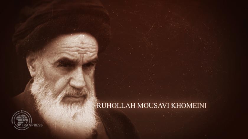 Iranpress: Imam Khomeini; from opposition to leading a revolution