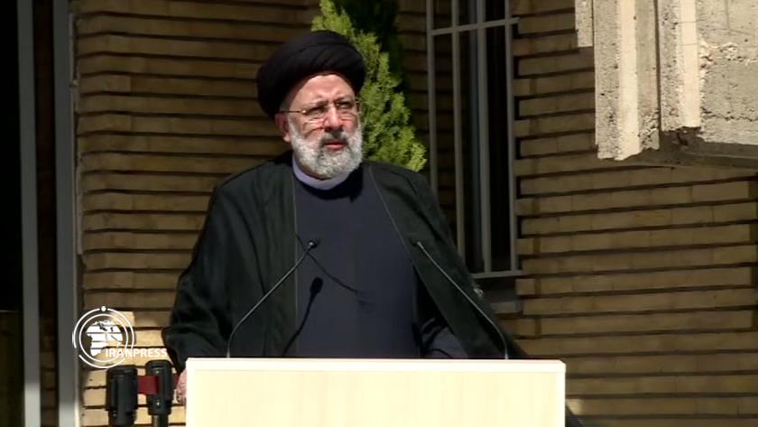 Iranpress: Transparency, key to achieving justice in country: Raisi