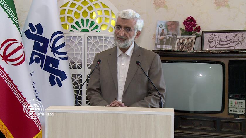 Iranpress: Jalili stresses on expanding petrochemical products 