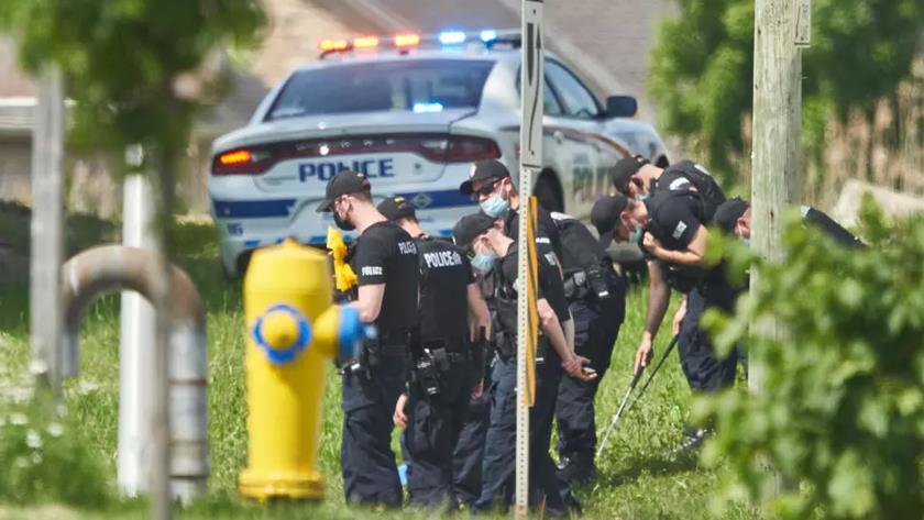 Iranpress: Driver crashes into, kills members of a Muslim family in Canada