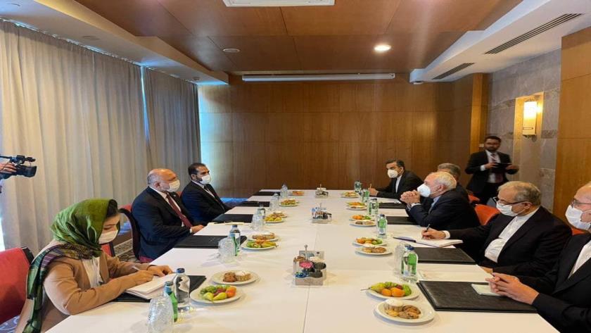Iranpress: Iran, Afghanistan FMs meet at Antalya Diplomacy Forum