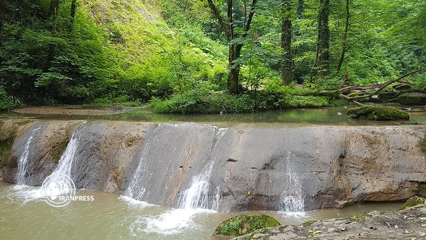 Iranpress: Tirkan waterfalls in N Iran, land of natural wonders