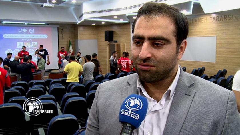 Iranpress: Iranian strongest men to attend UAE int