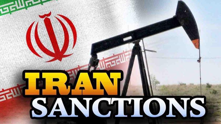 Iranpress: Energy Minister: Iran opens 65 projects amid economic war