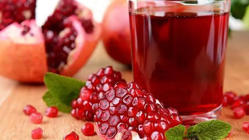 Iranpress: Iranian Ab Anar (Pomegranate Juice) lessens Summer torrid times