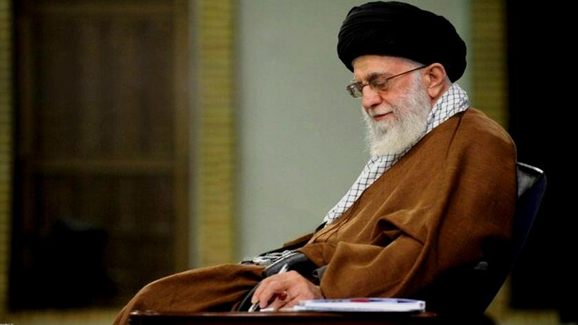 Iranpress: Leader offers condolences on demise of Ahmed Jibril