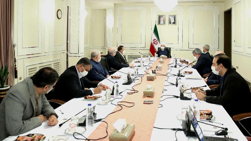 Iranpress: Iranian president stresses taking measures to prevent new COVID wave