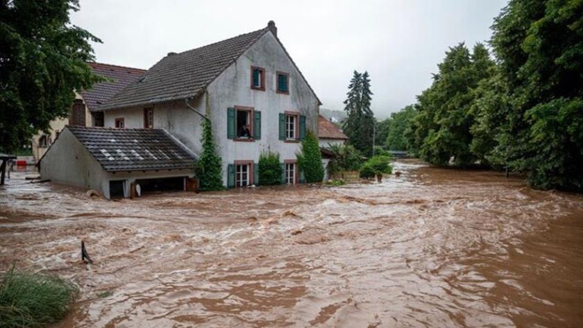 Iranpress: Amir-Abdollahian sympathizes with Europe over flood