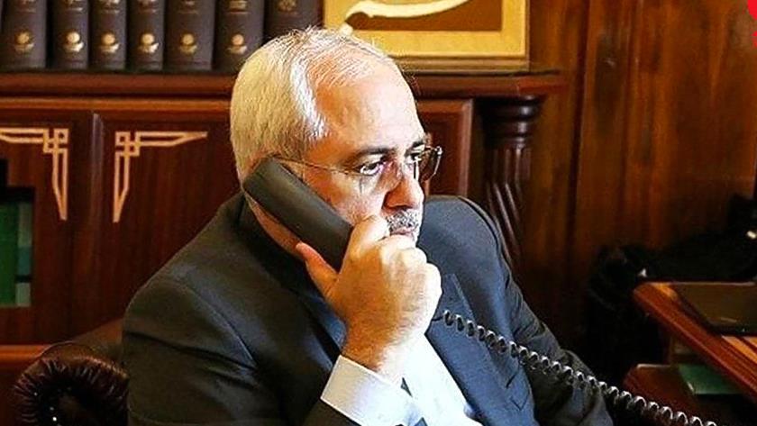 Iranpress: Zarif confers with his counterparts on phone