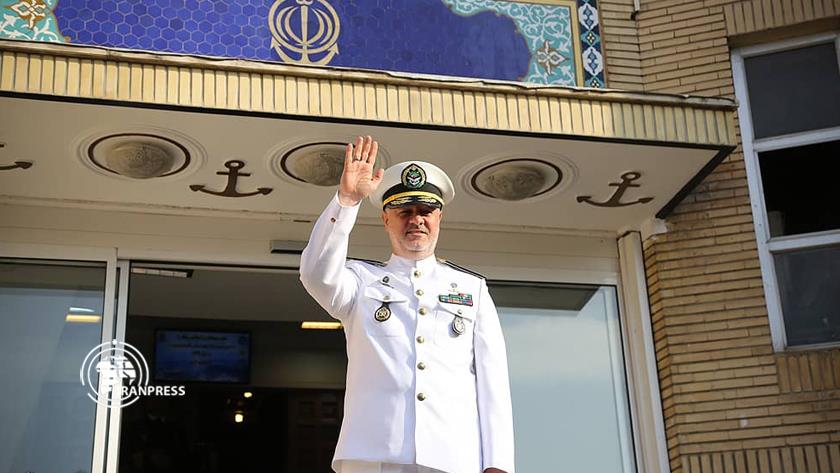 Iranpress: Rear Admiral Khanzadi: Iranian navy