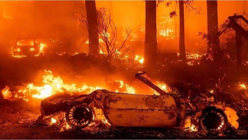 Iranpress: California largest wildfire is growing after two weeks destruction