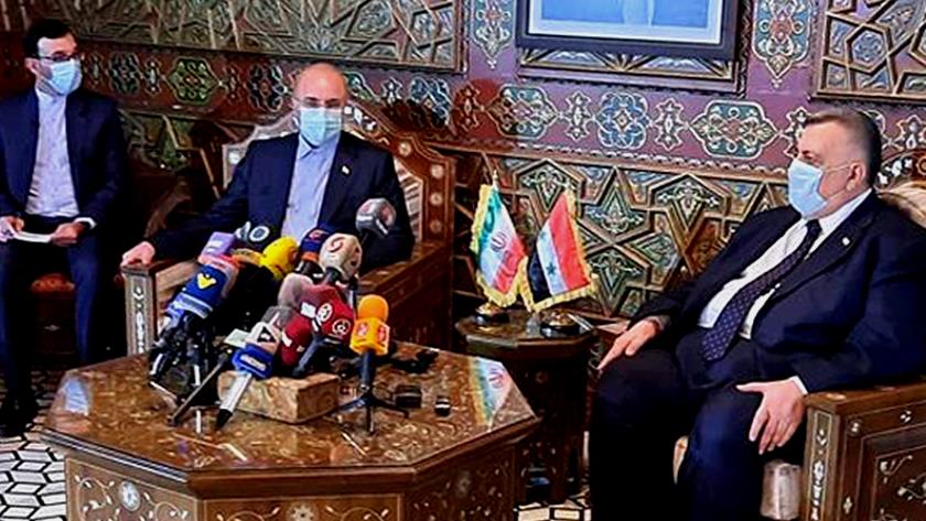 Iranpress: Ghalibaf welcomed by Syrian counterpart at Damascus airport