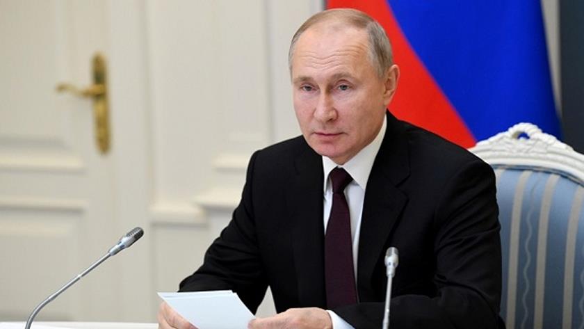 Iranpress: Russia to support Muslim countries against terrorism: Putin