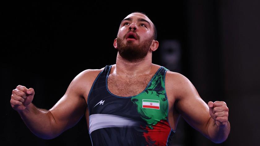 Iranpress: Iranian freestyle wrestler wins Bronze in Tokyo Olympics