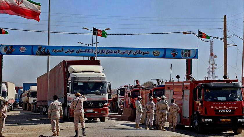Iranpress: Milak border crossing between Iran, Afghanistan reopens