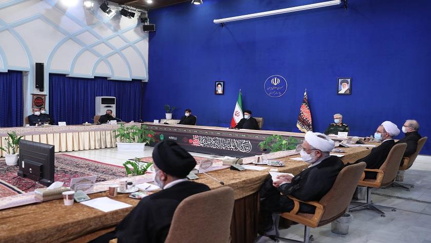 Iranpress: National determination, consensus; key to contain COVID-19: Pres. Raisi