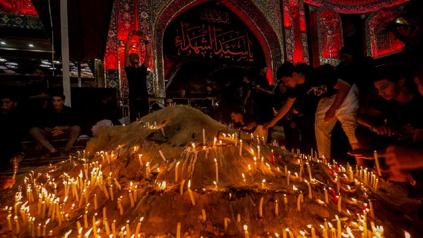 Iranpress: Night of Ashura at Karbala; Climax of mourning ceremonies for Imam Hussein
