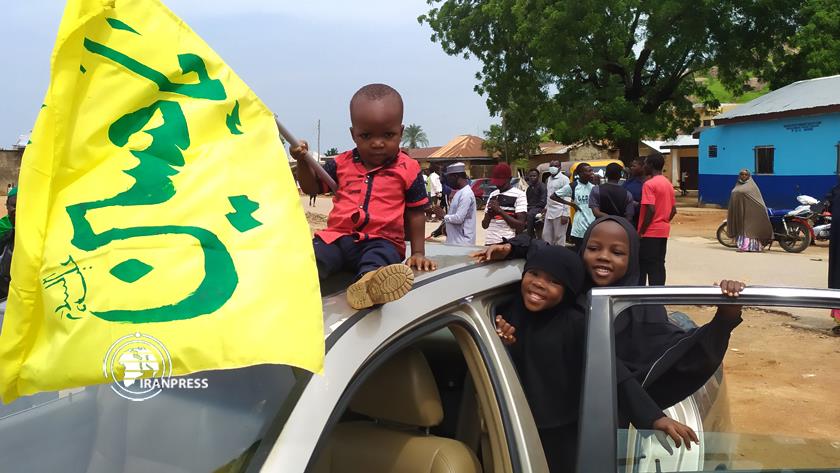Iranpress: Nigerian police attacks Ashura mourners