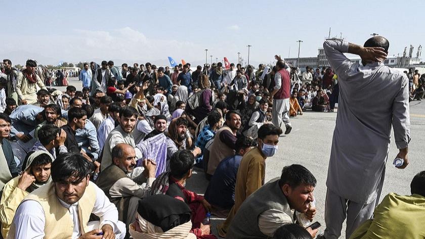 Iranpress: Thousands of Afghans still desperately waiting to evacuate