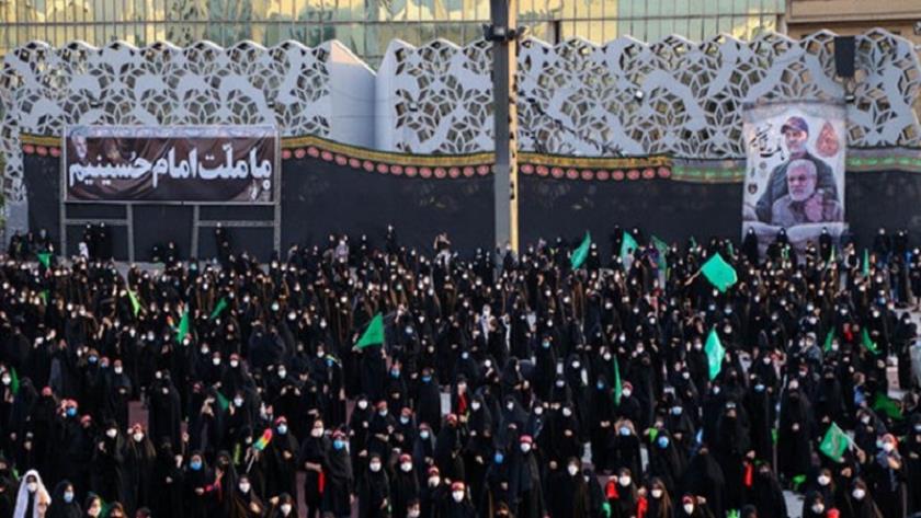 Iranpress: Women hold gathering in commemoration of Imam Hussain, Tehran